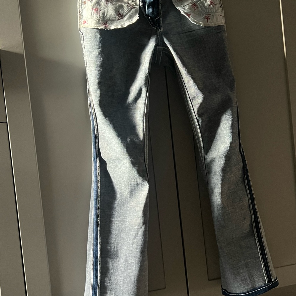 True Religion Jeans: Triple Thread Authentic - Picture 9 of 10